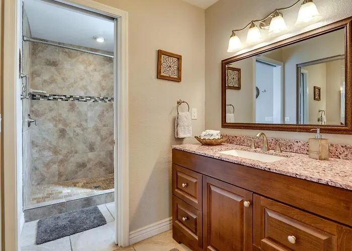 Havasu Oasis W/ Pool & On Quiet Cul-de-sac Lake Havasu City